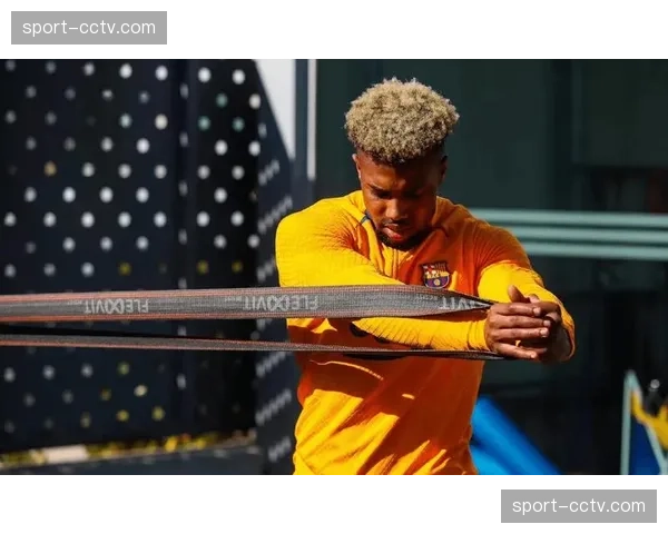 瓦伦西亚锋线选择:杜罗状态正佳取代丹朱马萨奇德位置 瓦伦西亚锋线选择:杜罗状态正佳取代丹朱马萨奇德位置